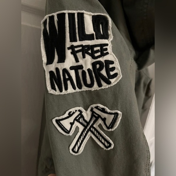 Pull bear jacket ~Size M~ Color Green - Picture 5 of 5